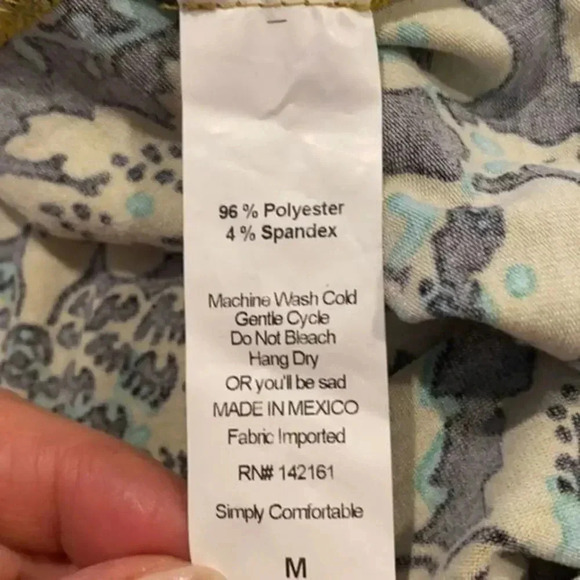 - LulaRoe long women top - Picture 5 of 8